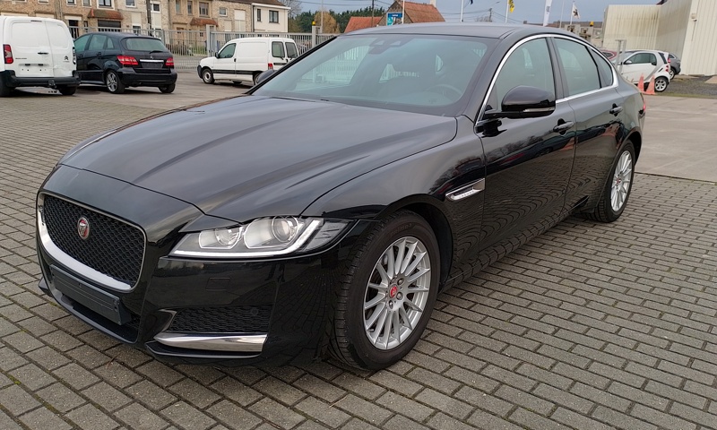 JAGUAR XF